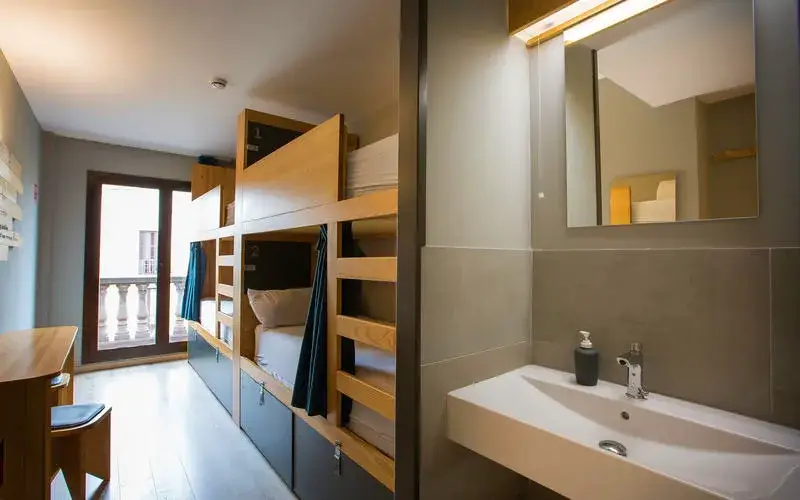 Yeah! Hostel Barcelona - Photo 4